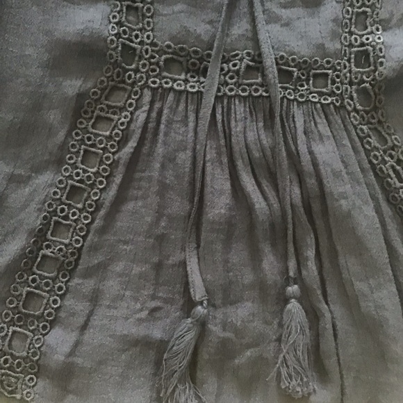 Ellie & Kate Navy Blue Long Sleeve Open Cutwork V-Neck Top w/Tassels, Size L - Picture 6 of 14